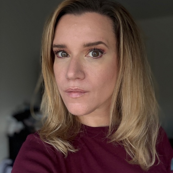 Meet your Posher, Irene - Picture 1 of 1